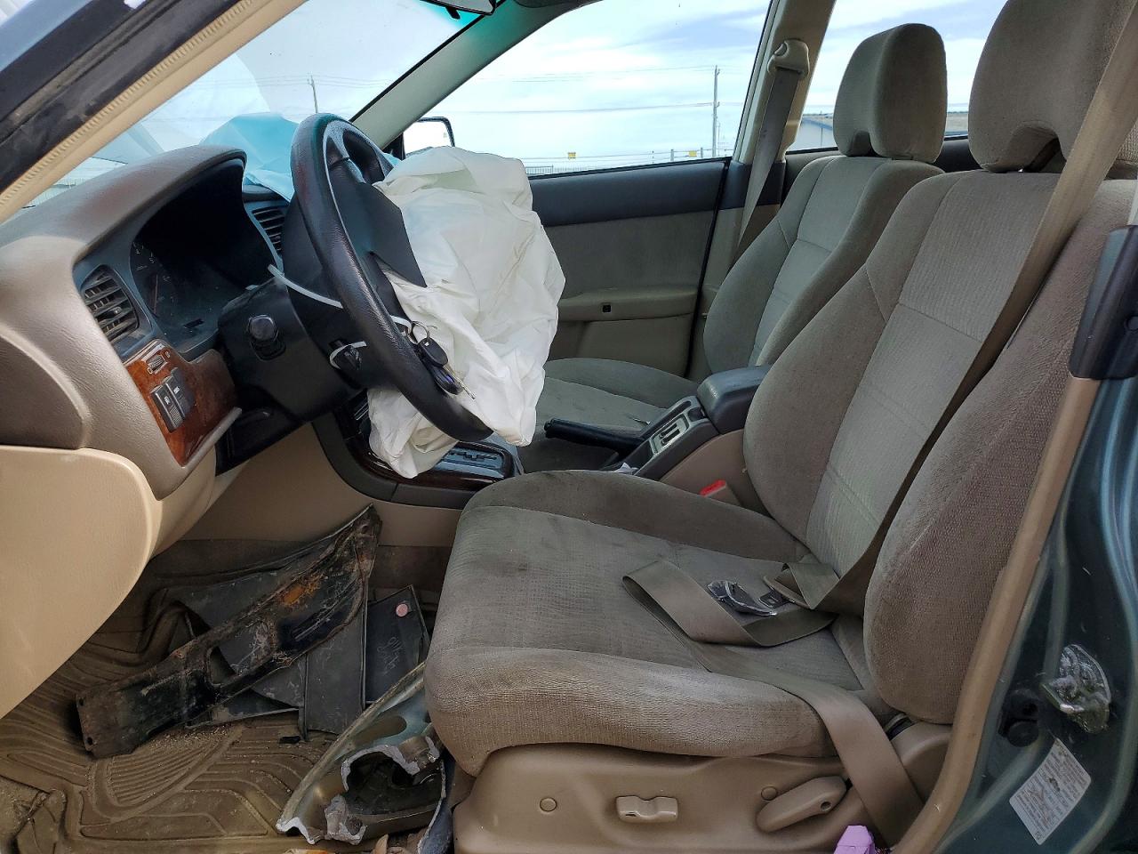 2000 SUBARU LEGACY