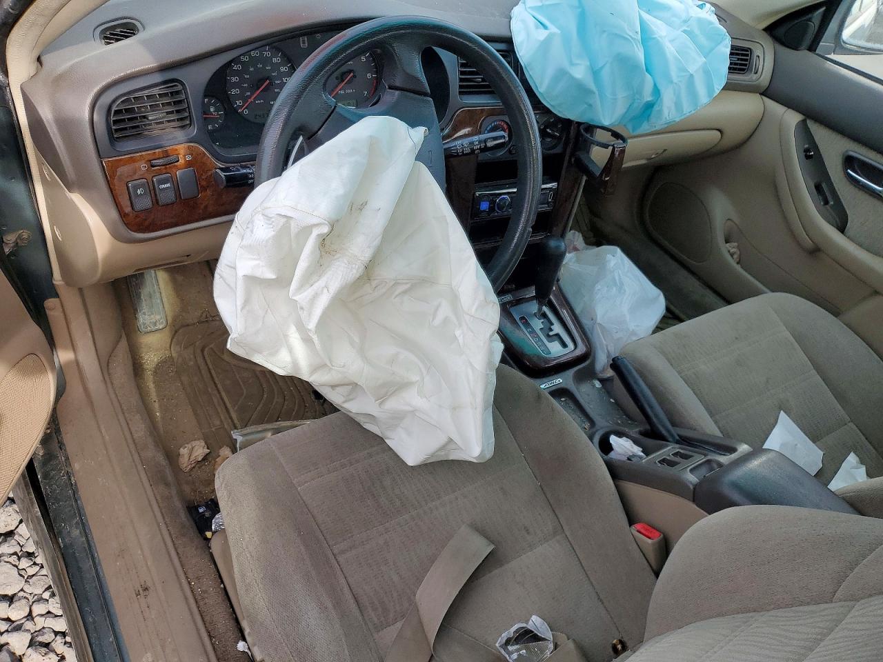 2000 SUBARU LEGACY