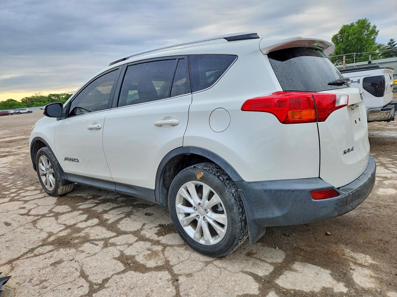 2014 TOYOTA RAV4