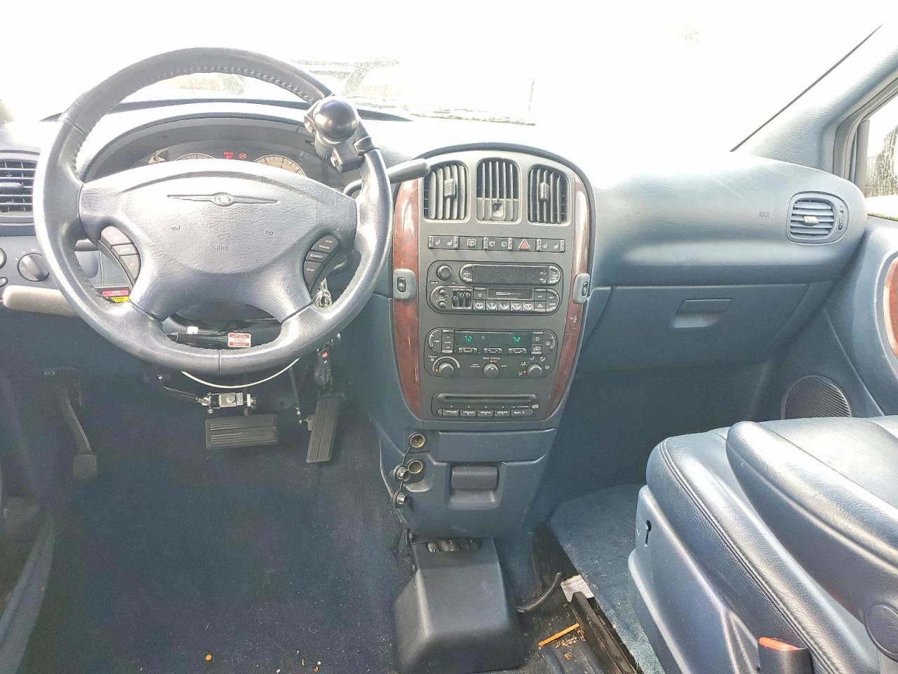 2002 CHRYSLER MINIVAN