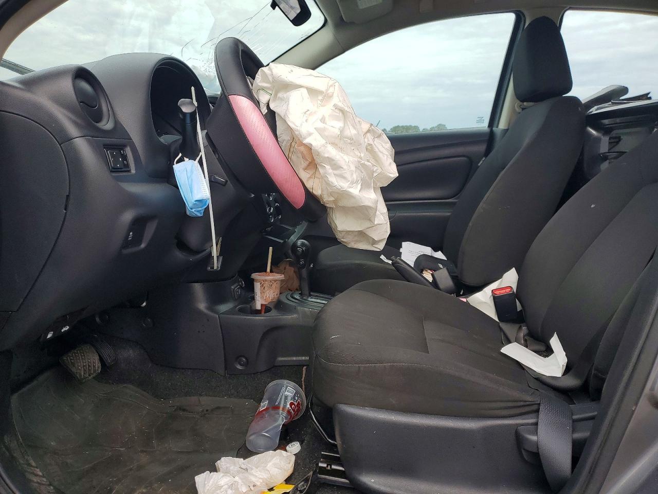 2019 NISSAN VERSA