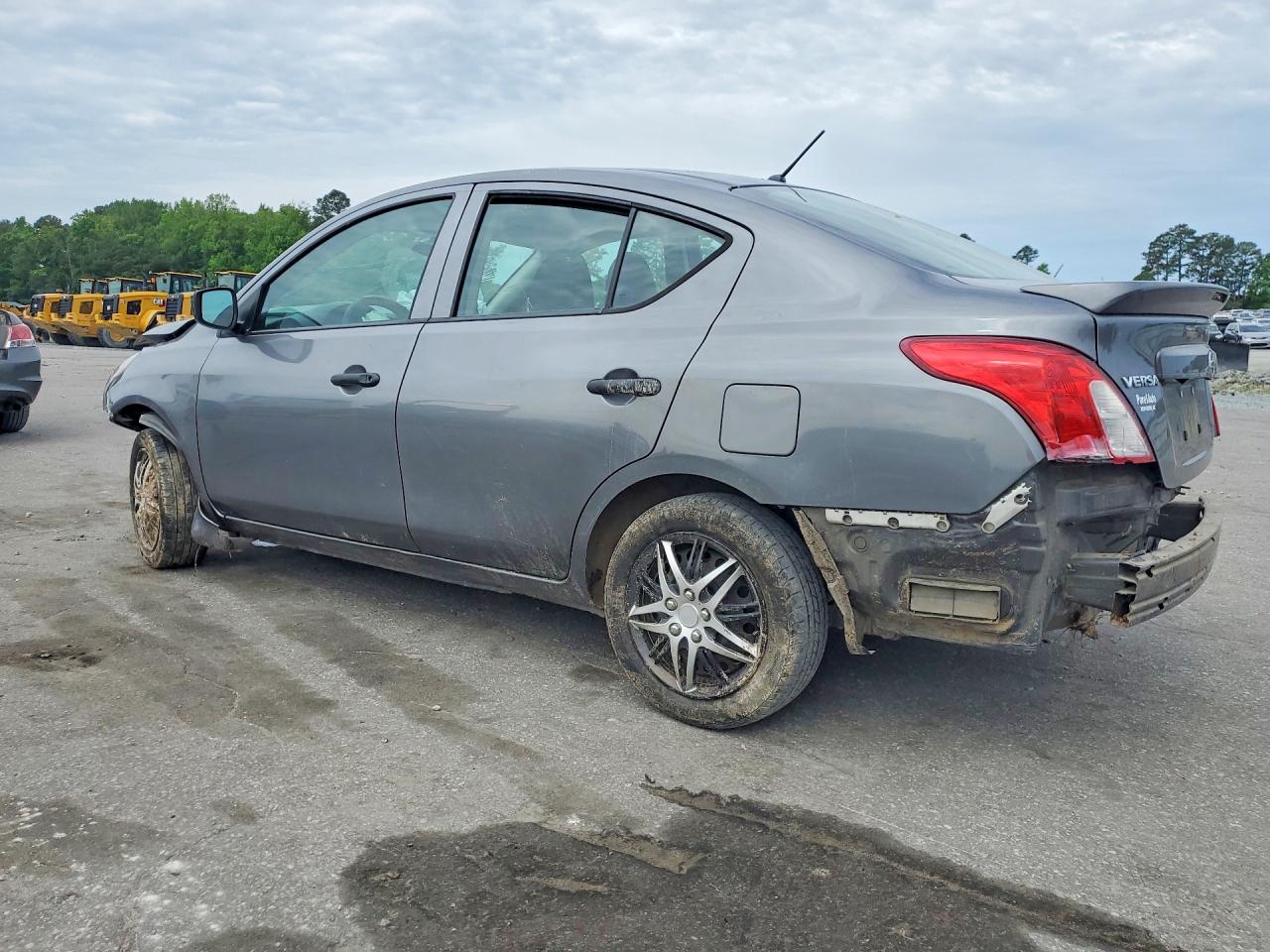 2019 NISSAN VERSA