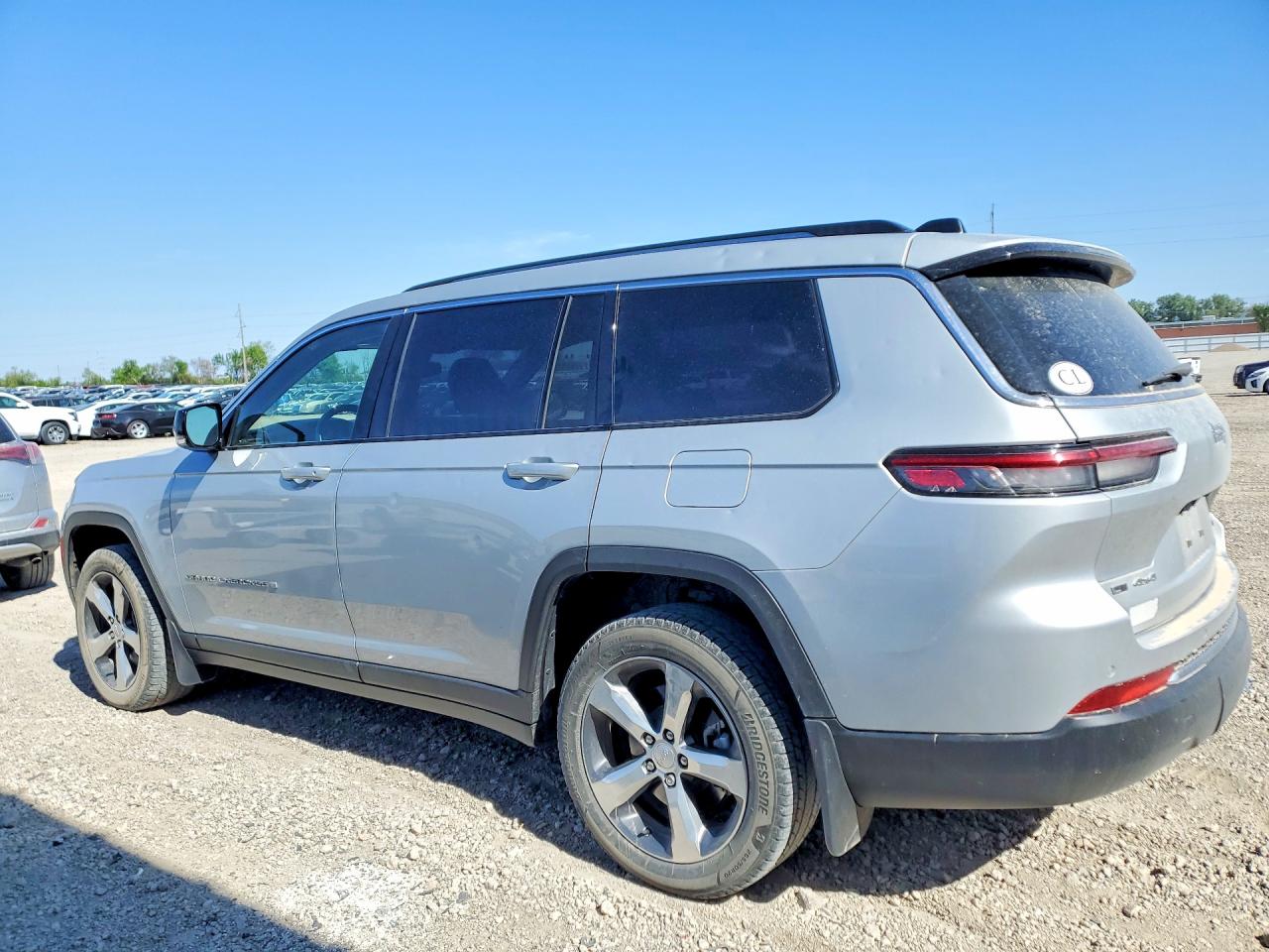 2022 JEEP CHEROKEE