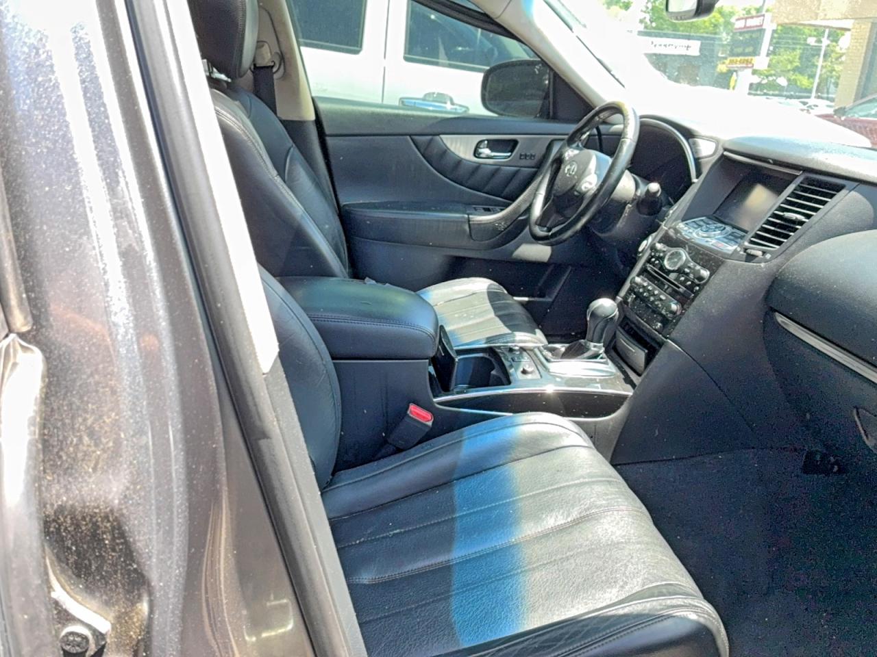 2015 INFINITI QX70