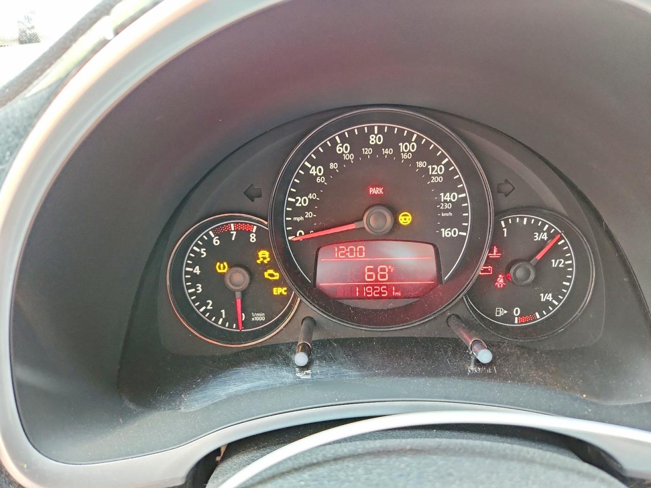 2012 VOLKSWAGEN BEETLE
