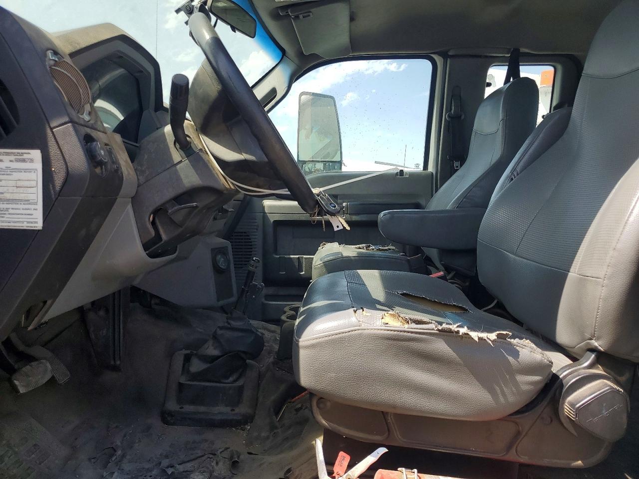 2017 FORD F650