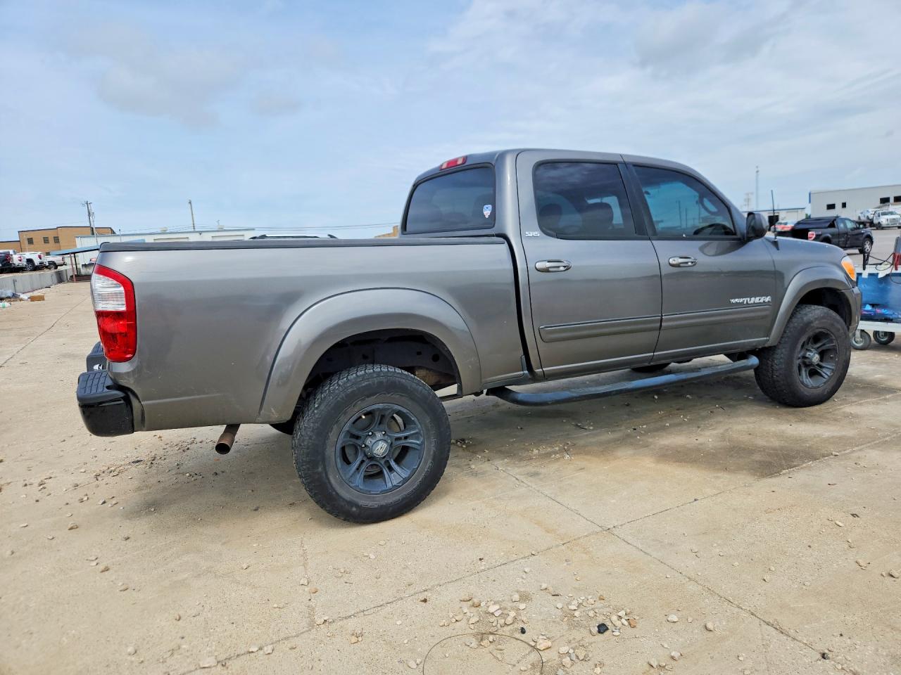 2006 TOYOTA TUNDRA
