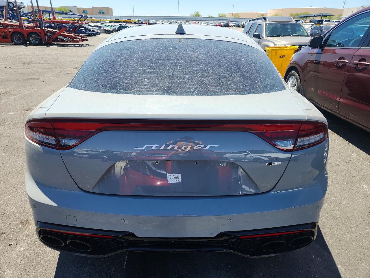 2023 KIA STINGER