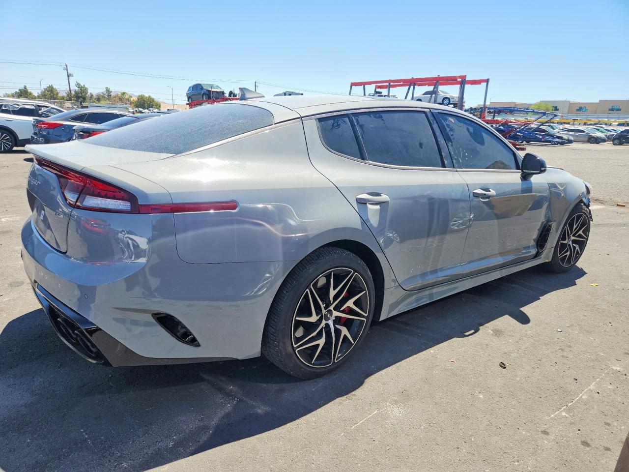 2023 KIA STINGER