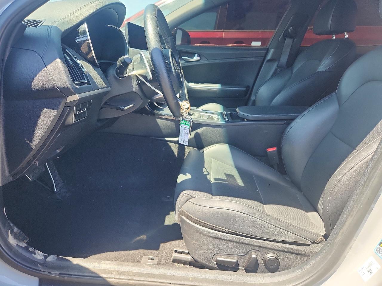 2023 KIA STINGER