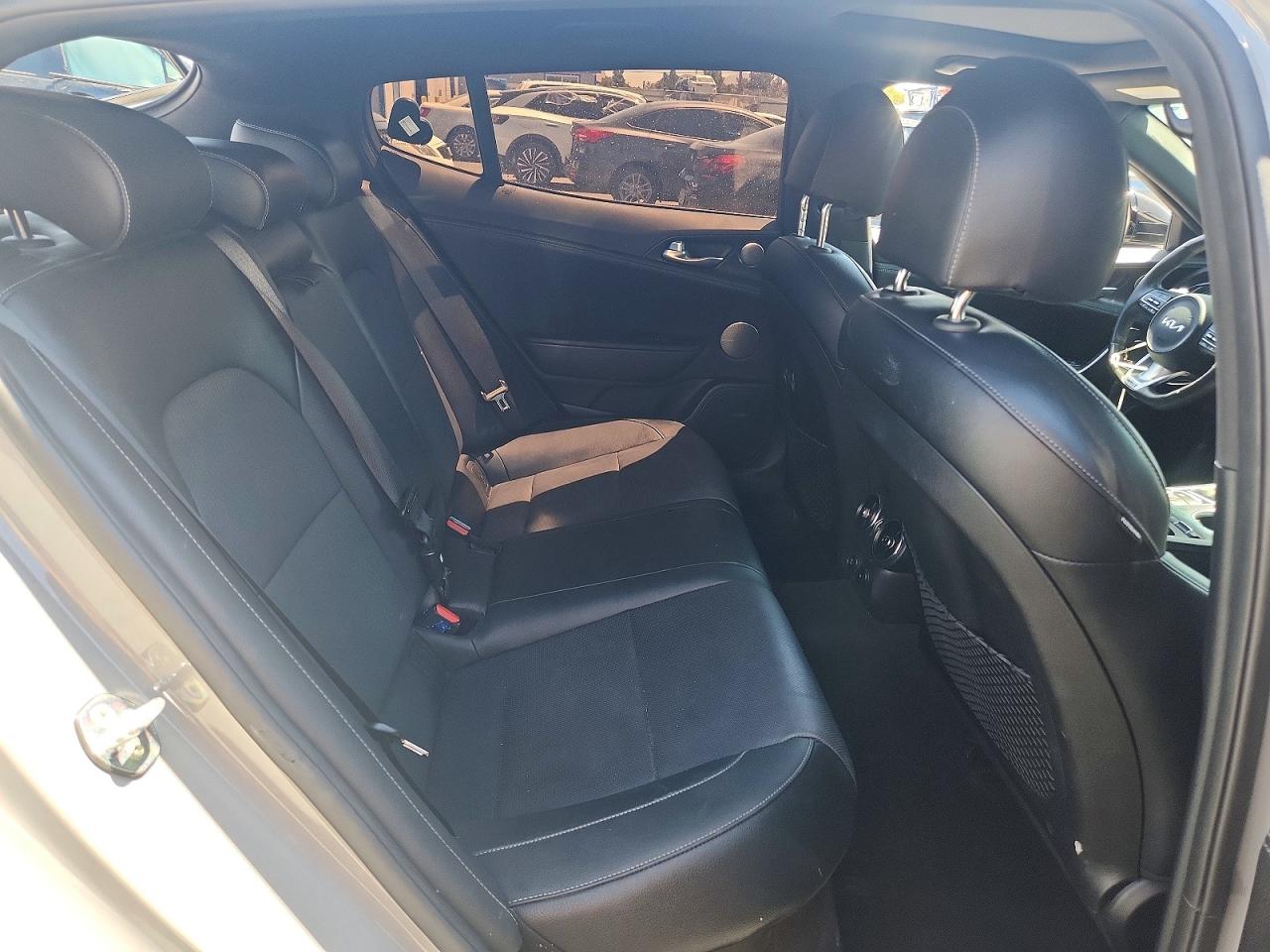 2023 KIA STINGER