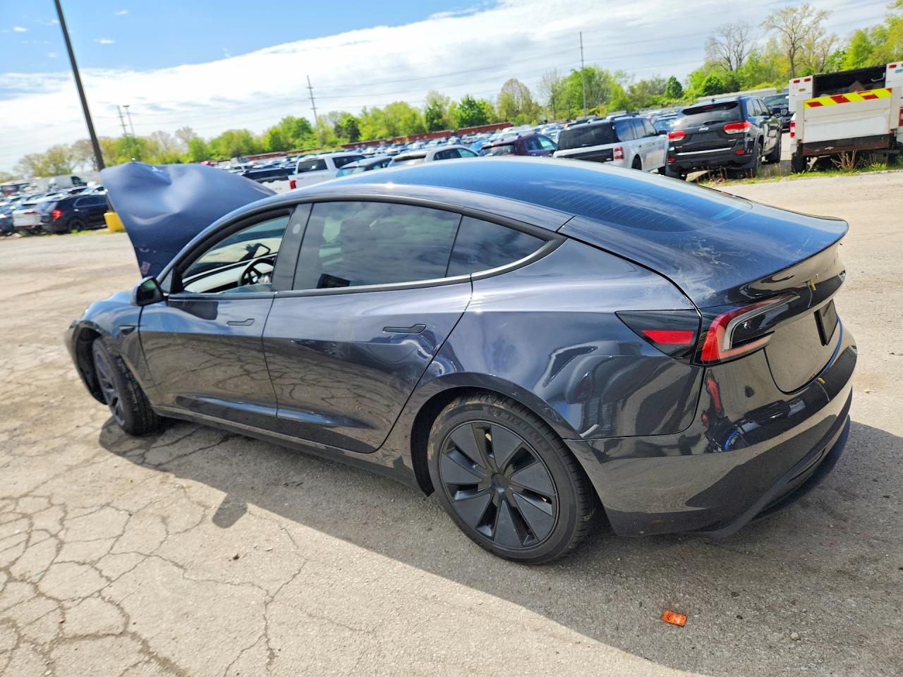 2025 TESLA MODEL 3