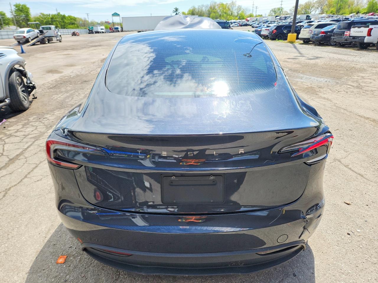 2025 TESLA MODEL 3