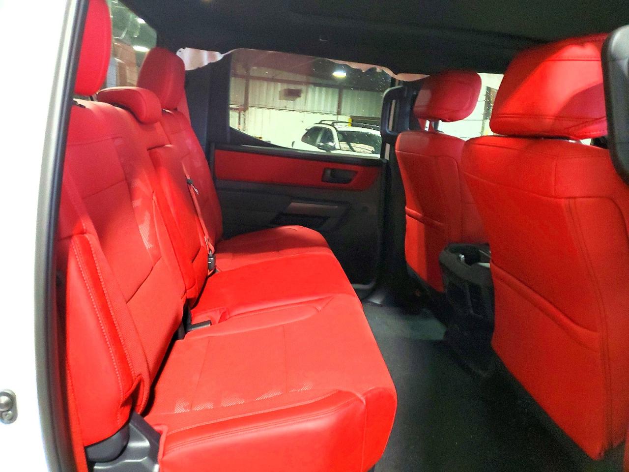 2025 TOYOTA TUNDRA