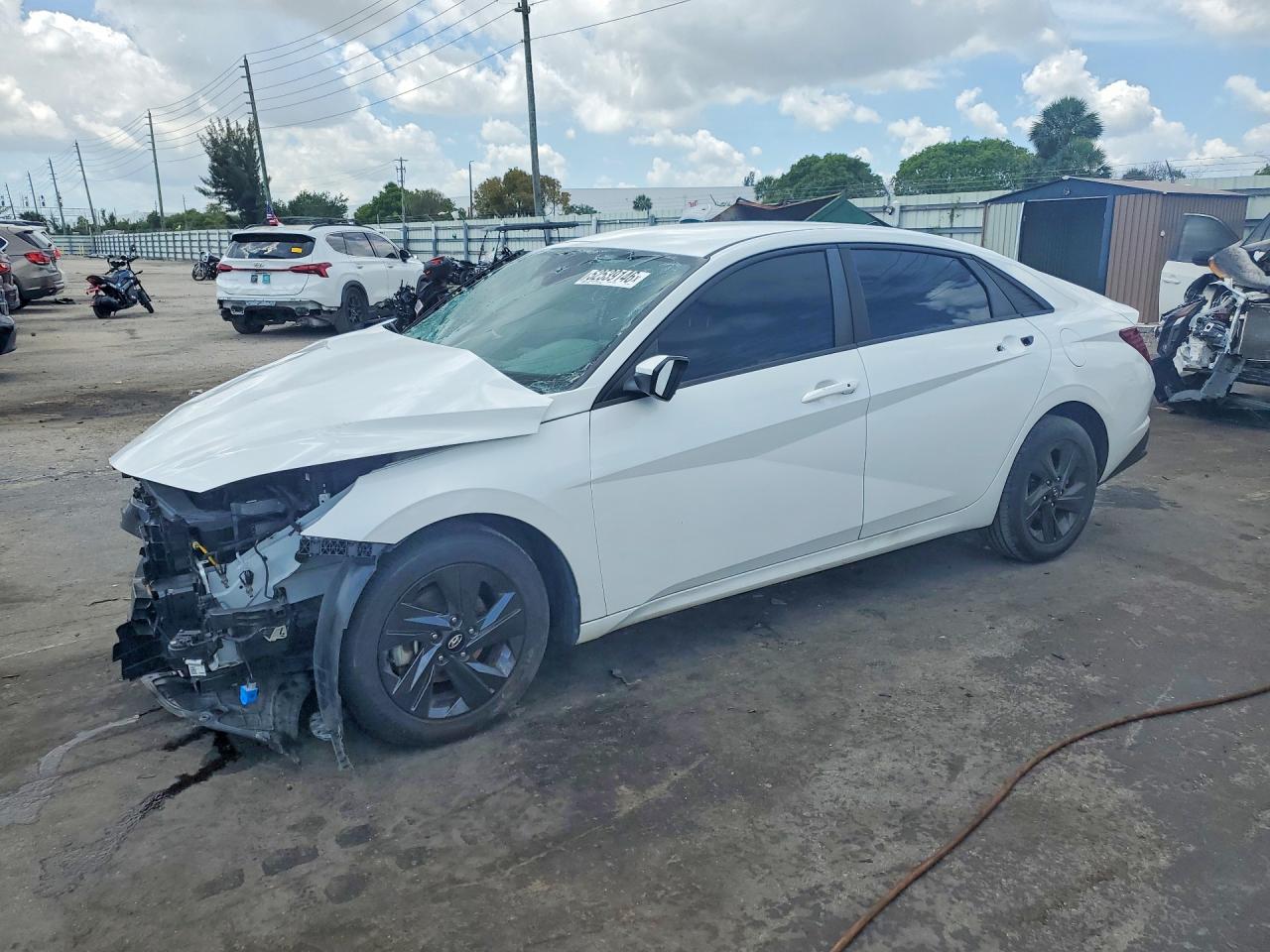 2023 HYUNDAI ELANTRA