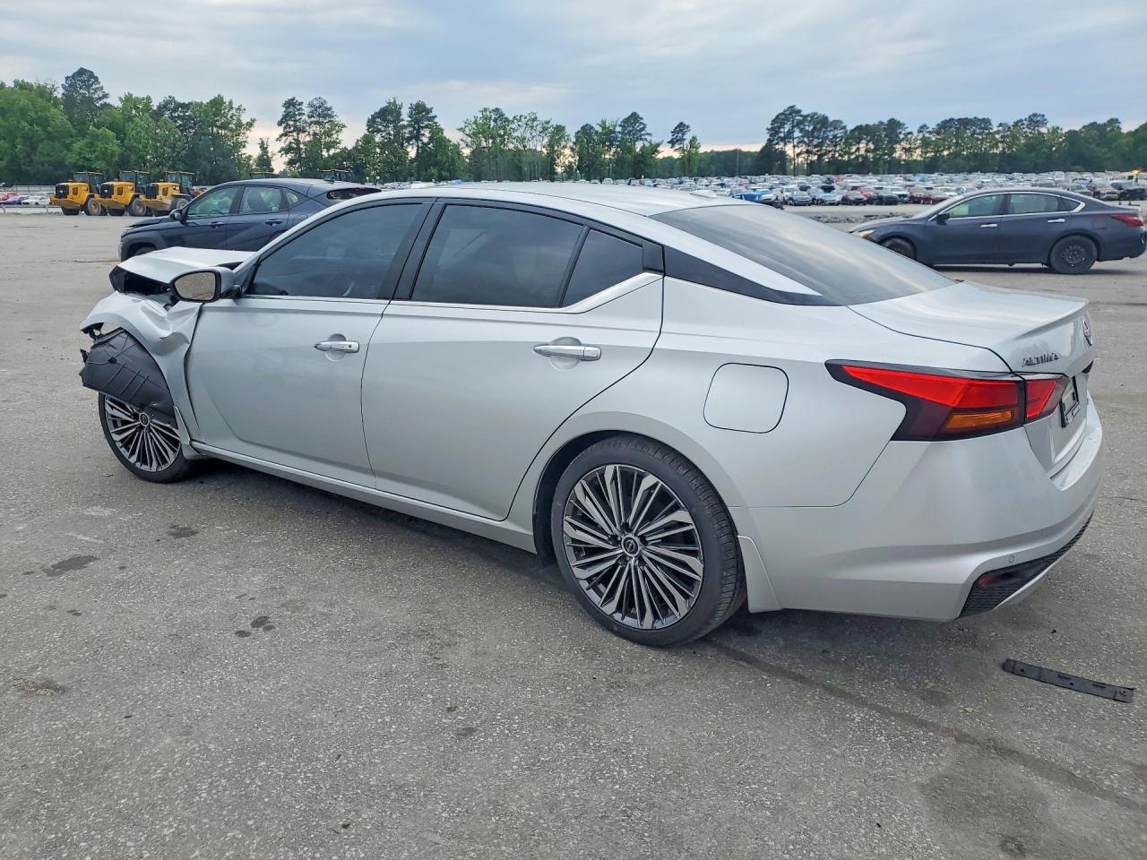 2025 NISSAN ALTIMA