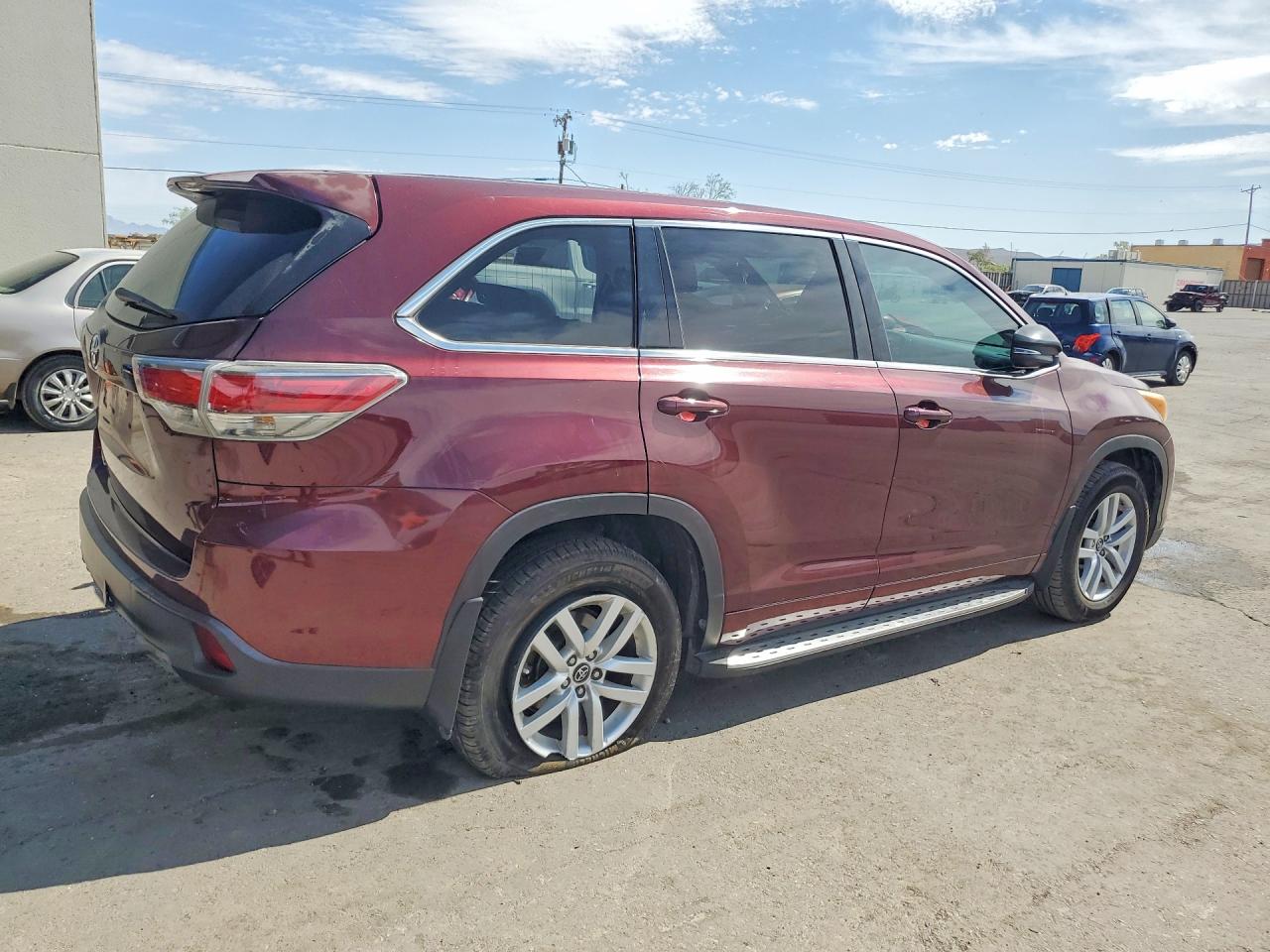 2016 TOYOTA HIGHLANDER