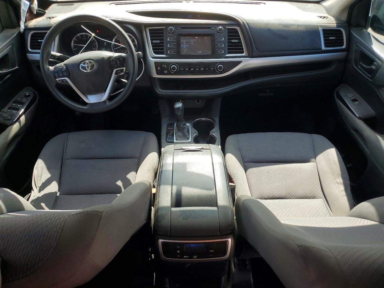 2016 TOYOTA HIGHLANDER