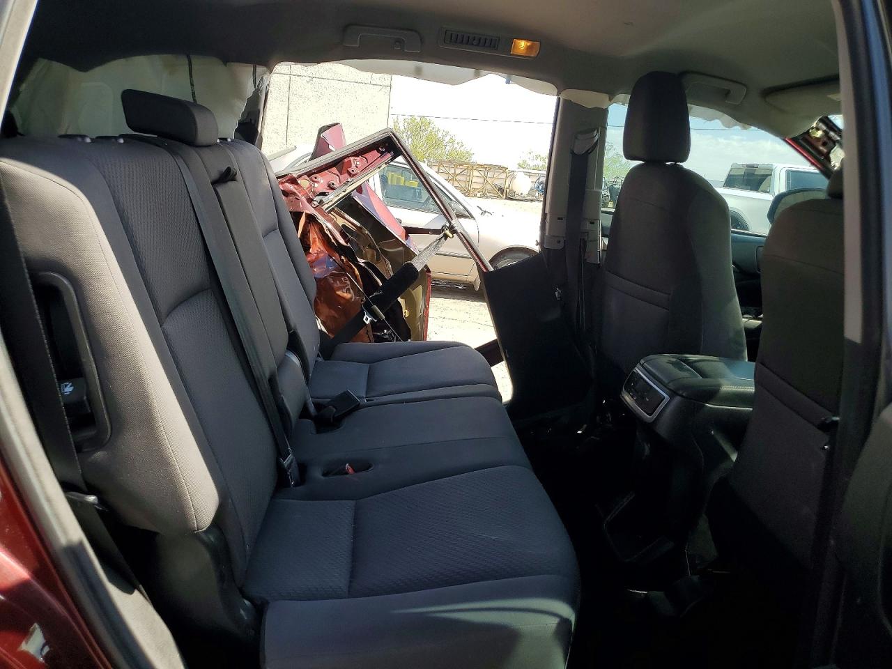 2016 TOYOTA HIGHLANDER