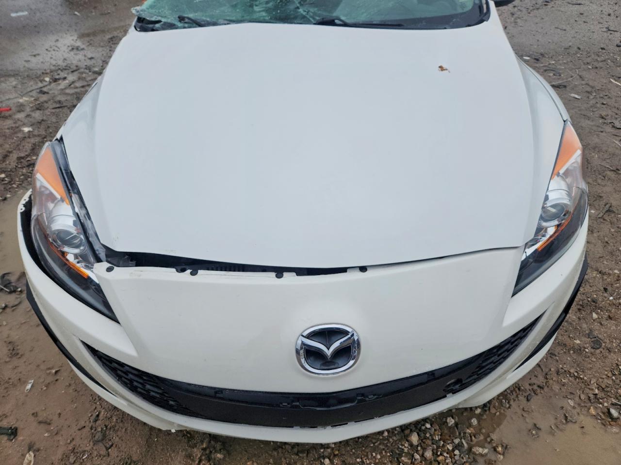 2011 MAZDA 3