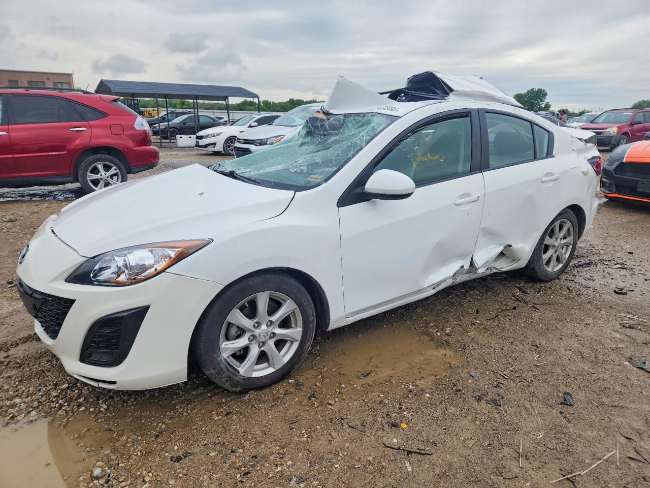 2011 MAZDA 3