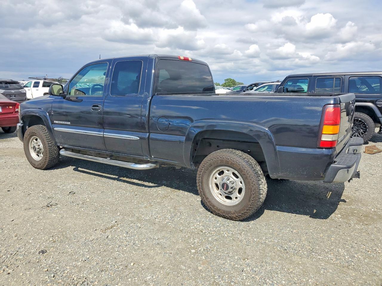 2004 GMC SIERRA 250