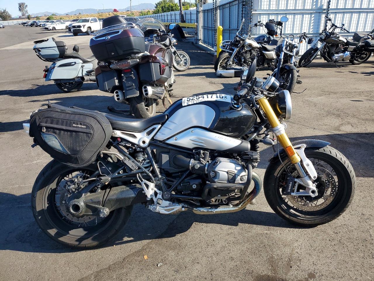 2019 BMW R