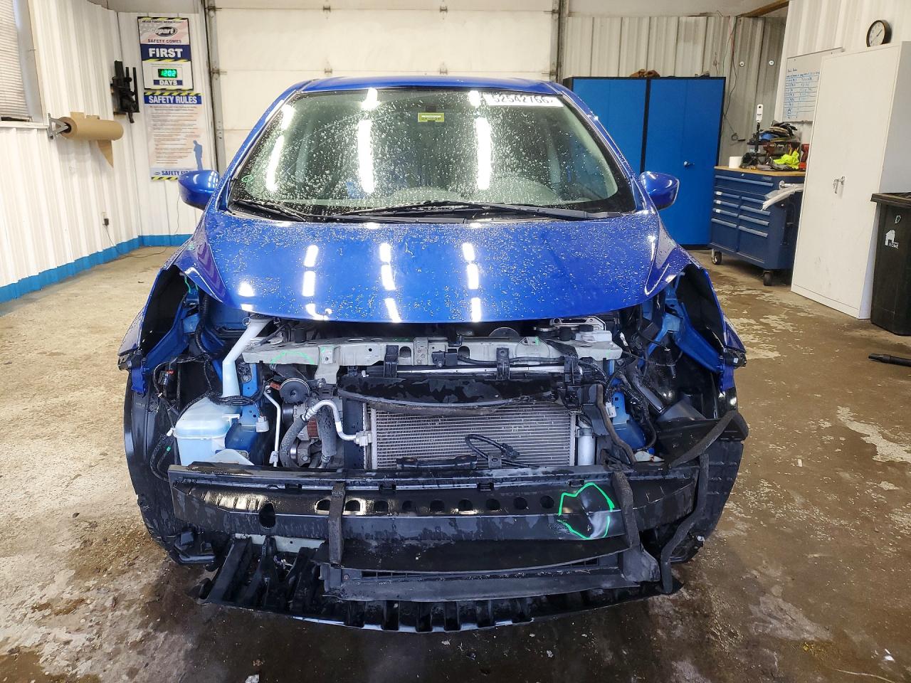2015 NISSAN VERSA