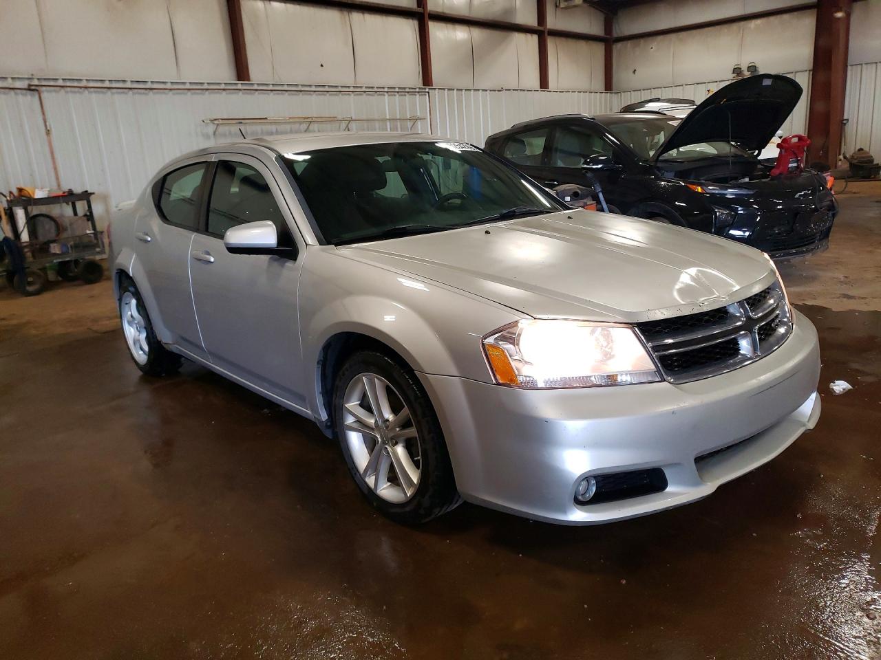 2011 DODGE AVENGER