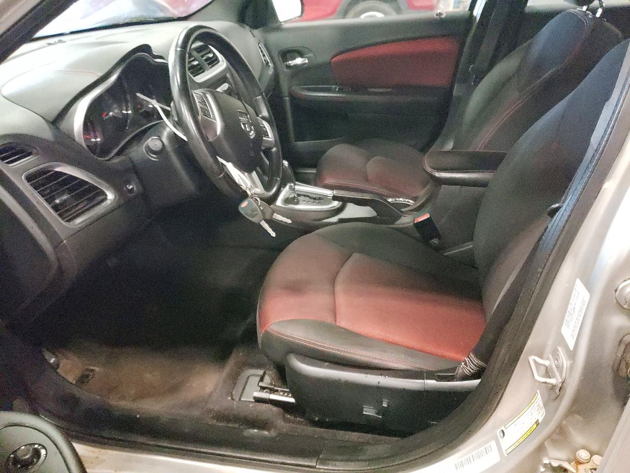 2011 DODGE AVENGER