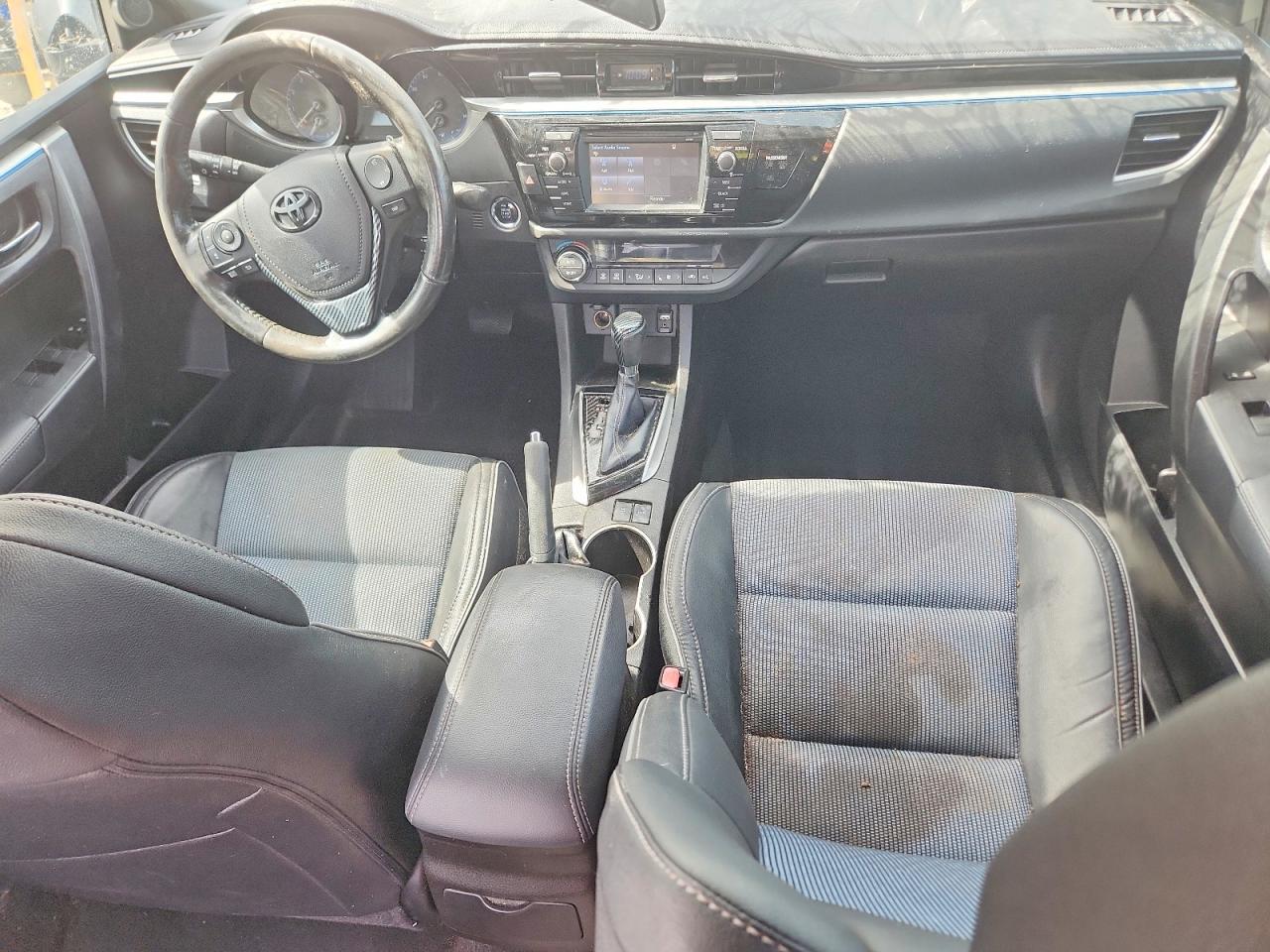 2016 TOYOTA COROLLA
