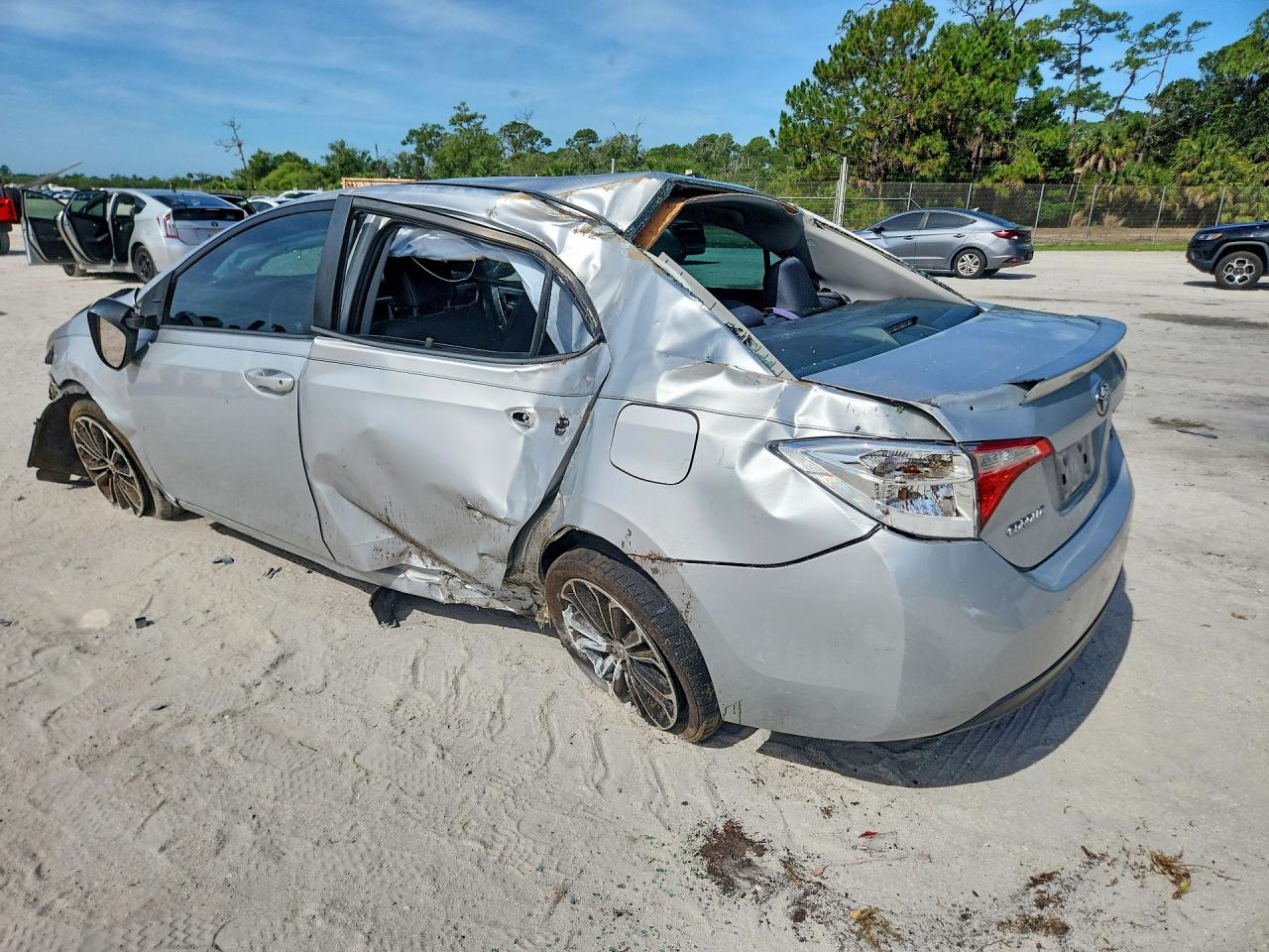 2016 TOYOTA COROLLA