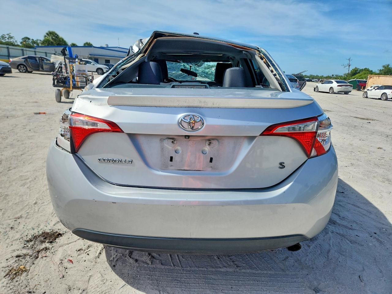 2016 TOYOTA COROLLA