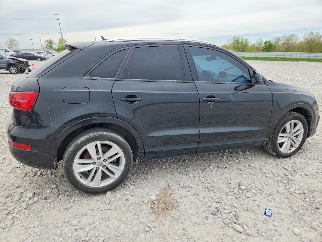 2017 AUDI Q3