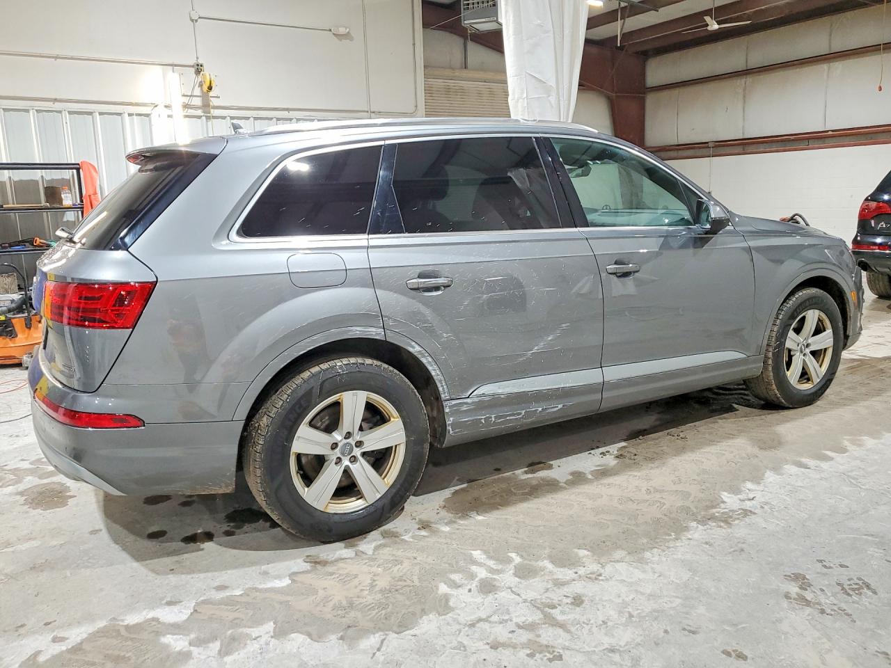 2018 AUDI Q7