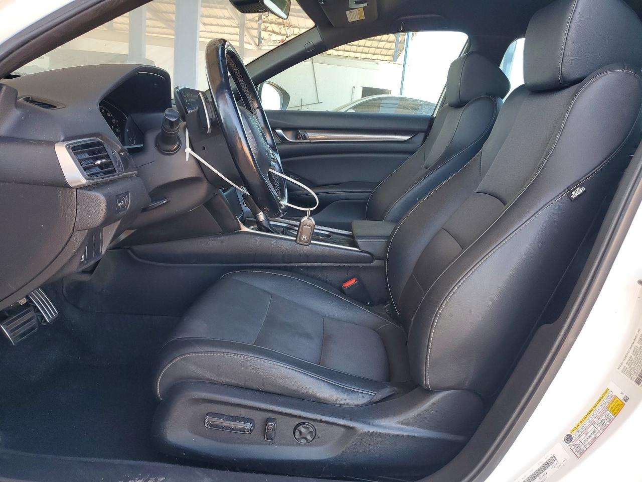 2019 HONDA ACCORD