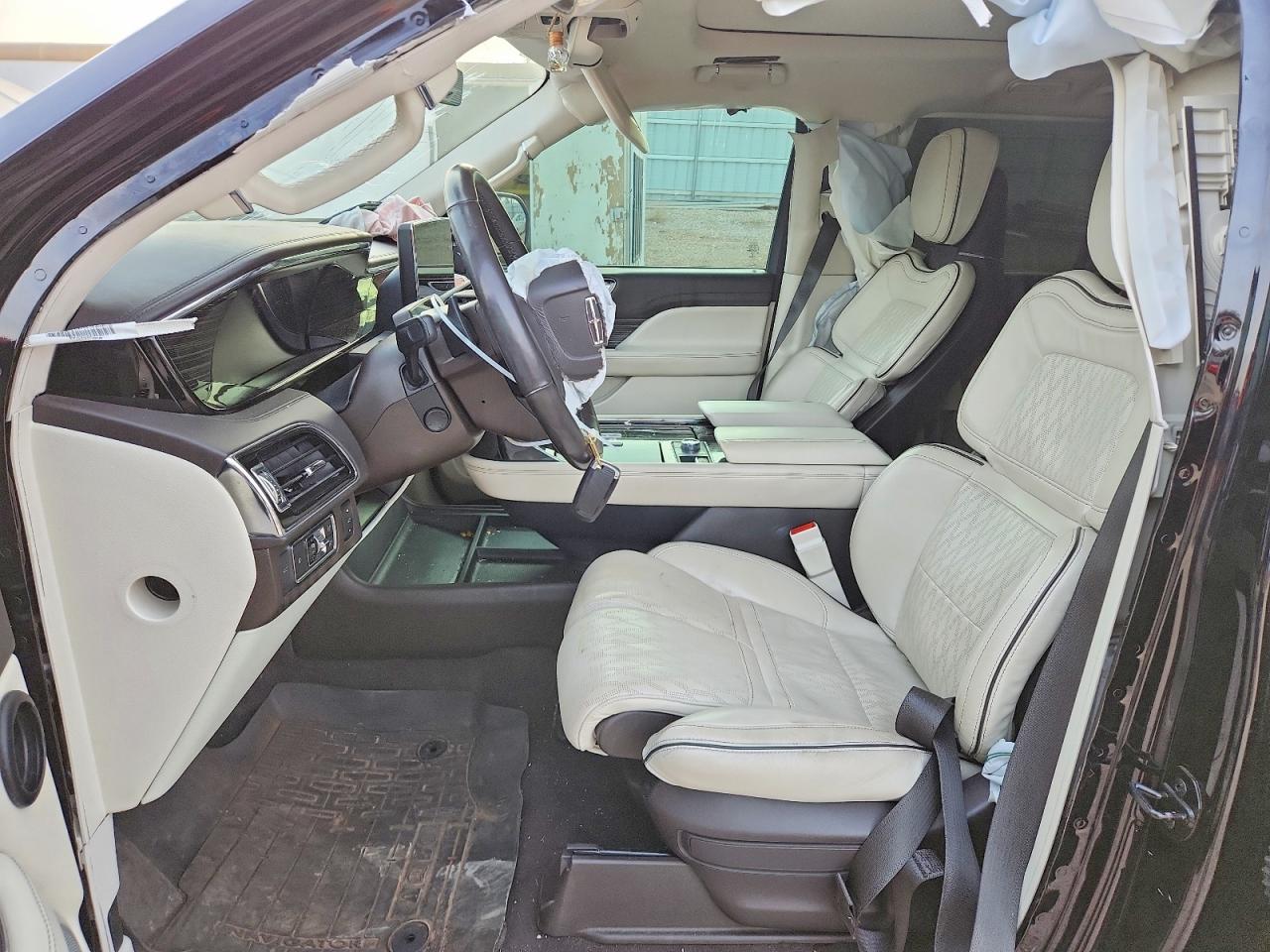 2022 LINCOLN NAVIGATOR