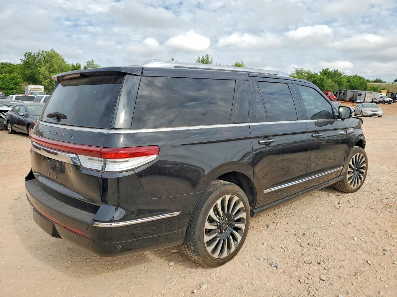 2022 LINCOLN NAVIGATOR