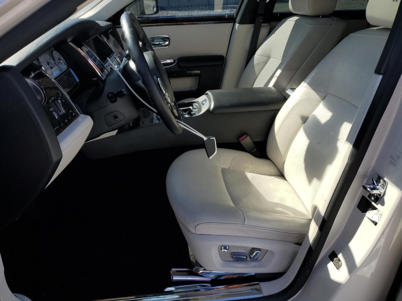 2011 ROLLS ROYCE GHOST