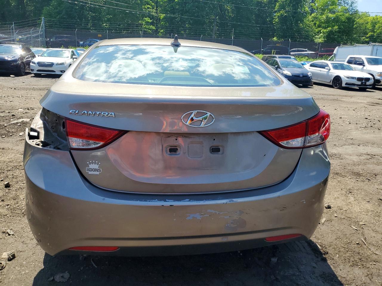 2013 HYUNDAI ELANTRA