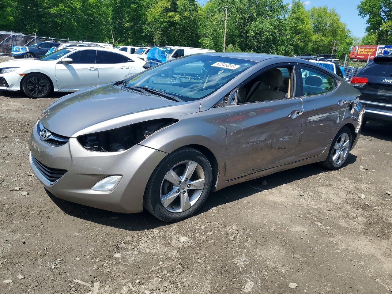 2013 HYUNDAI ELANTRA