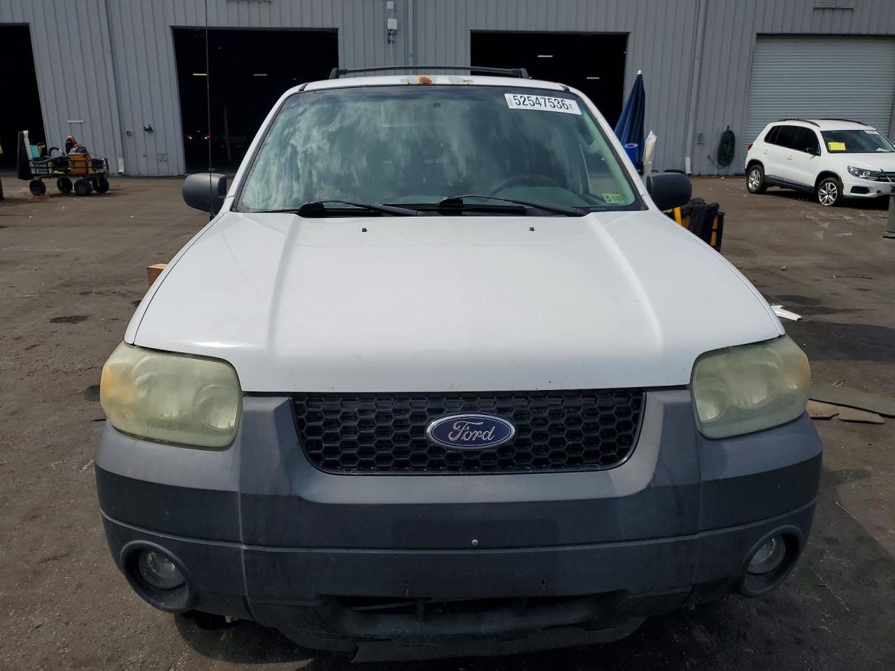 2005 FORD ESCAPE