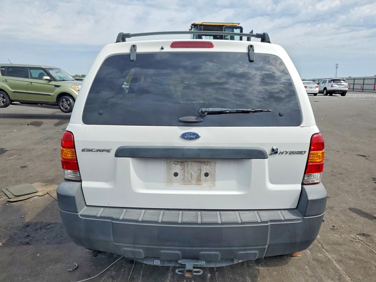2005 FORD ESCAPE