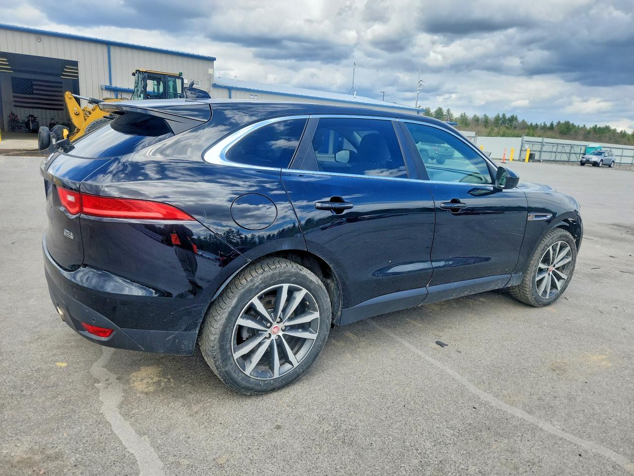 2017 JAGUAR F-PACE