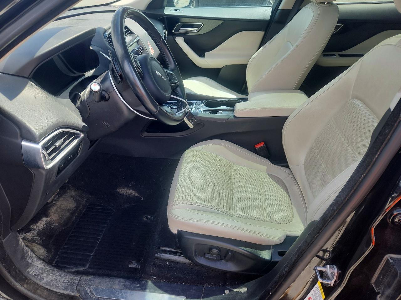 2017 JAGUAR F-PACE