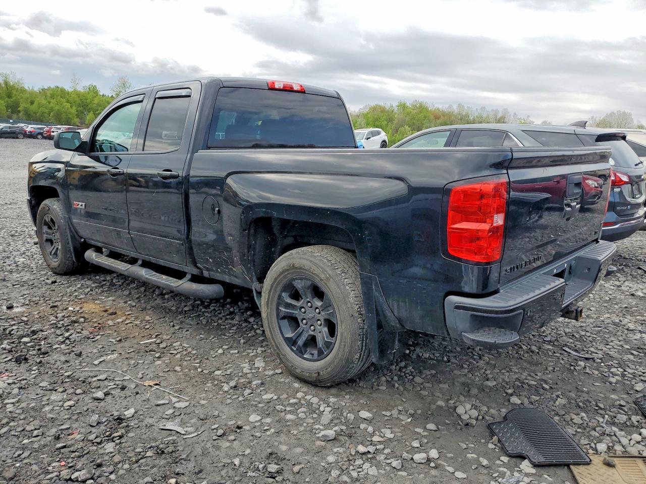 2017 CHEVROLET SILVERADO