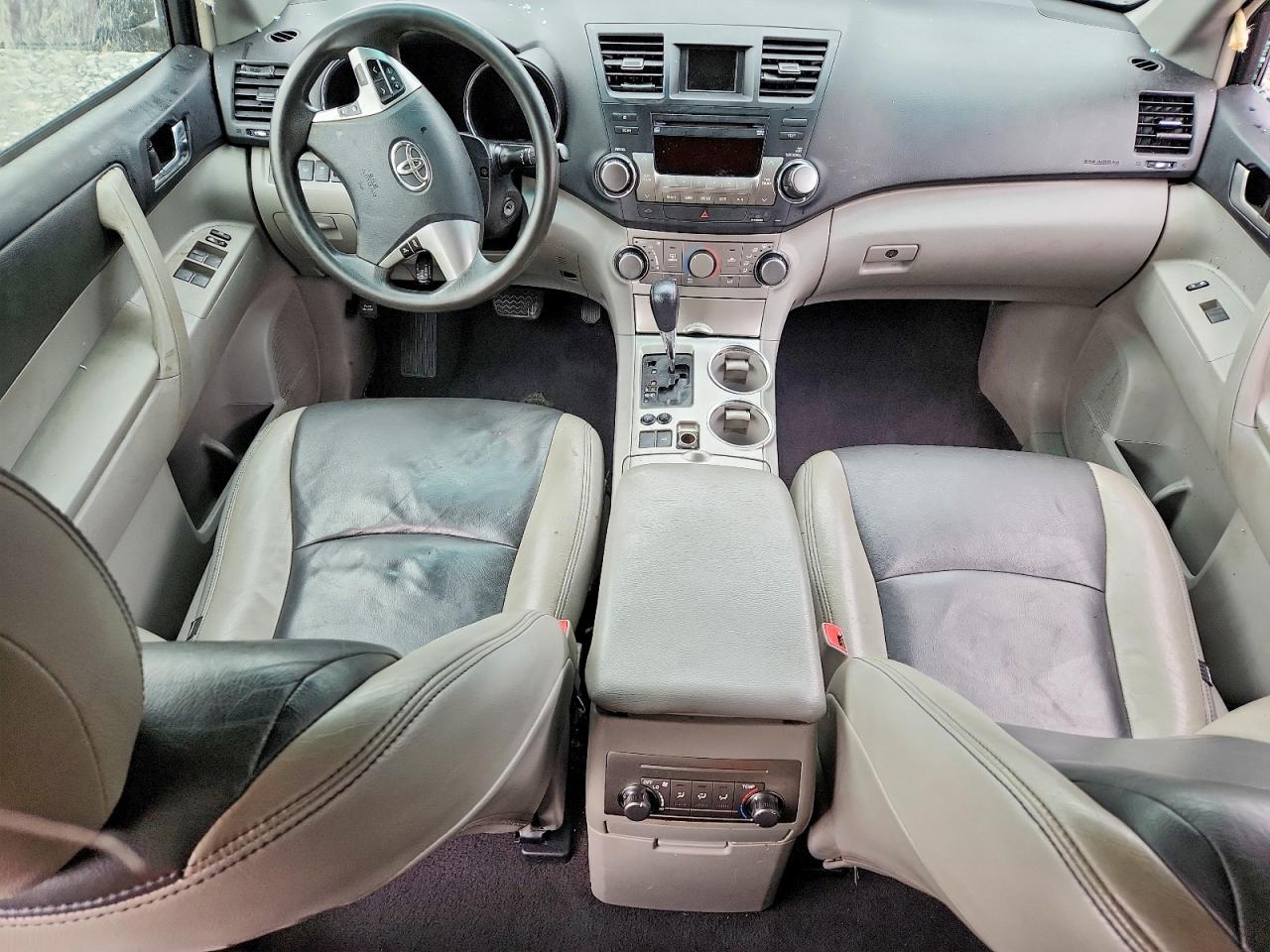 2012 TOYOTA HIGHLANDER