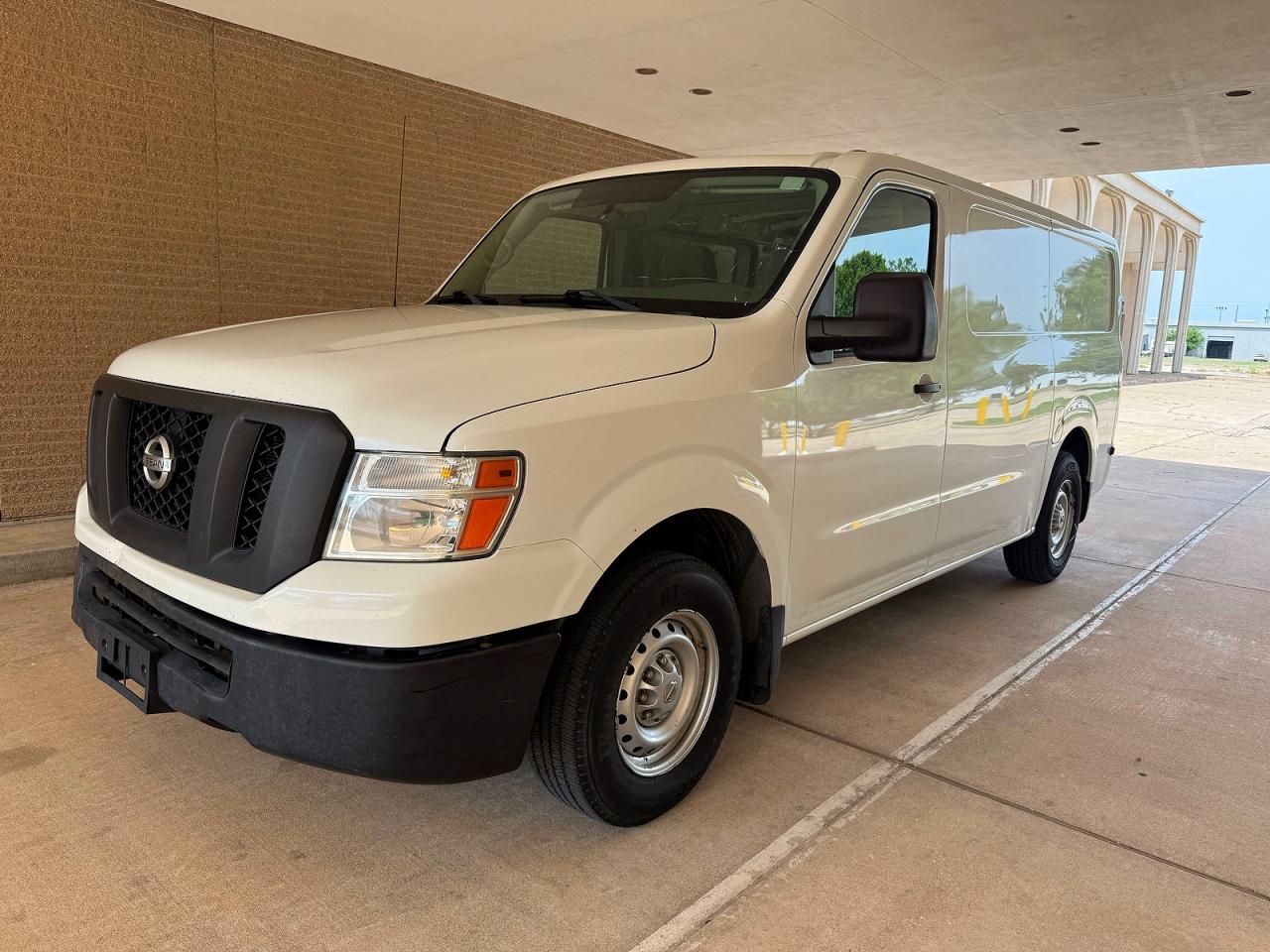 2018 NISSAN NV