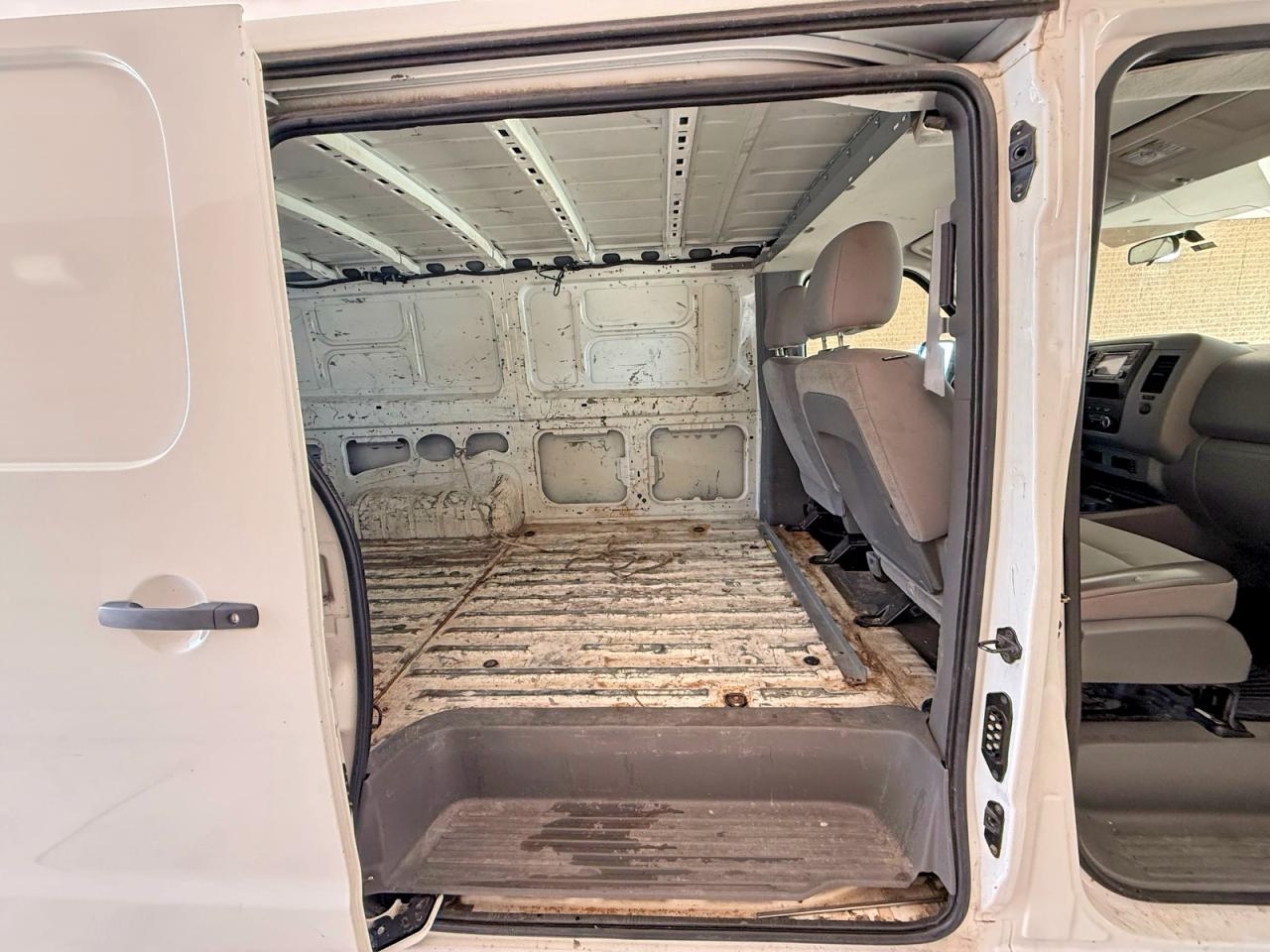 2018 NISSAN NV