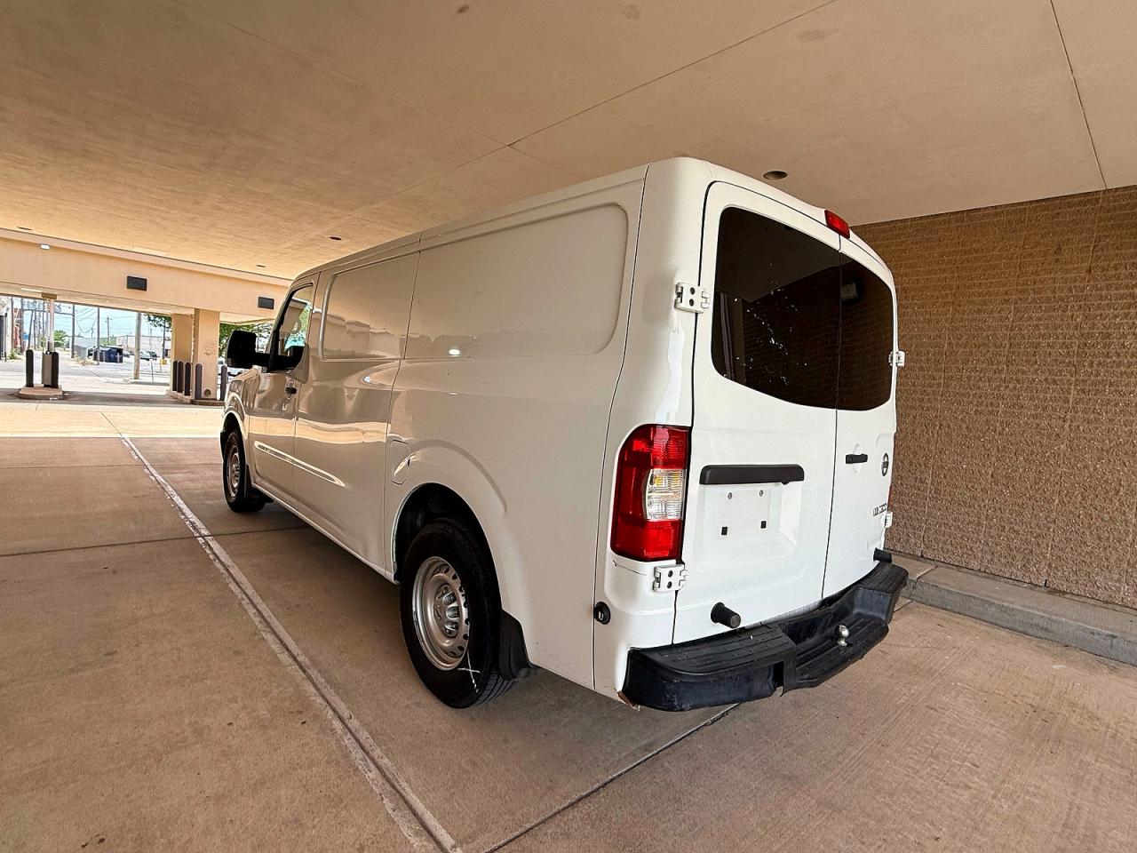2018 NISSAN NV